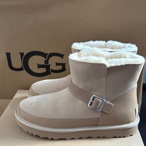UGG CLASSIC MINI BELLINA BELTED IN SAND SZ 7, 8 NEW IN BOX